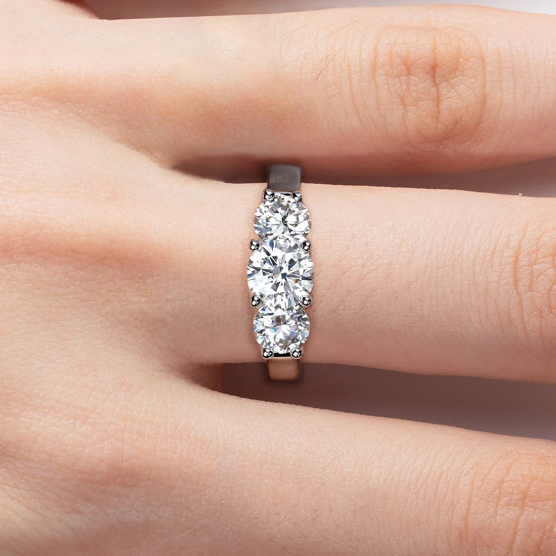Three Stones 925 Sterling Silver Wedding Engagement Ring For Women 2.2 Carat D Color Moissanite Diamond Fine Jewelry