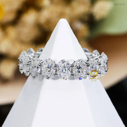 Moissanite Diamond Wedding Band