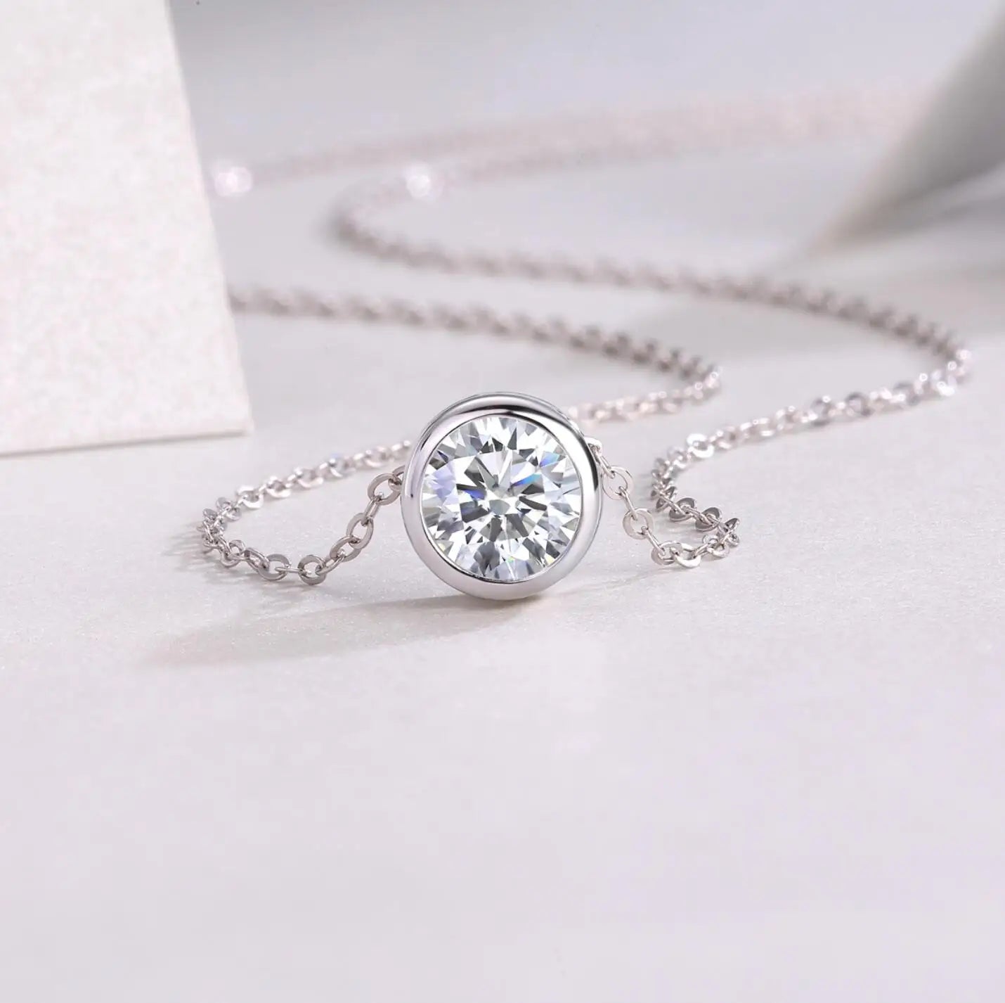Rose Gold 1CT Moissanite Pendant Necklace For Women D Color Lab Created Diamond Choker Chain Original 925 Silver Jewelry Gift