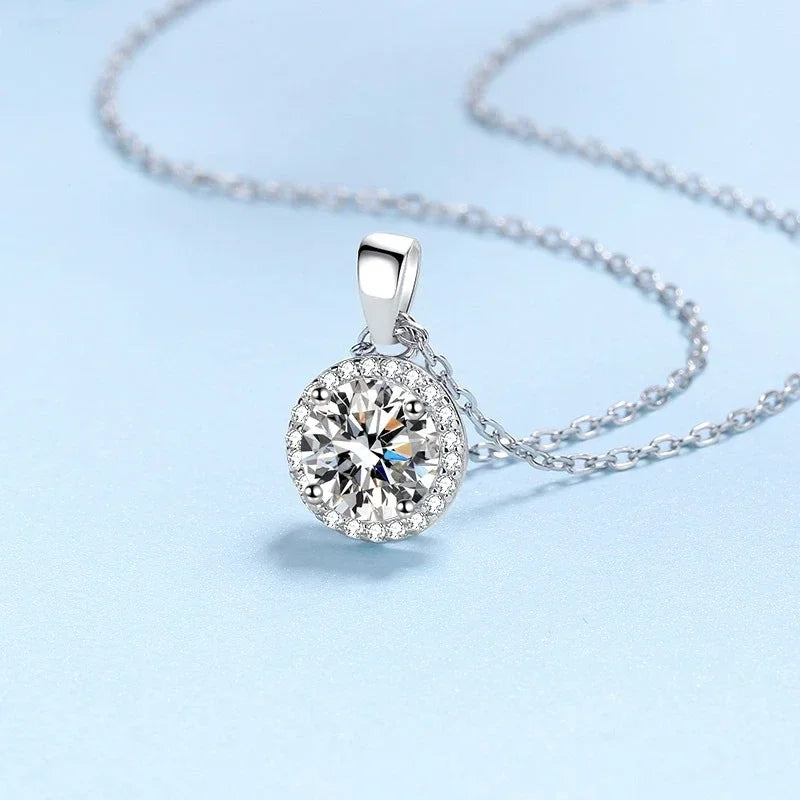 Women Valentine's Day 18K White Gold Wedding Girl Necklaces 1CT Moissanite Diamond Pendant PT950 Platinum Daughter Birthday Gift