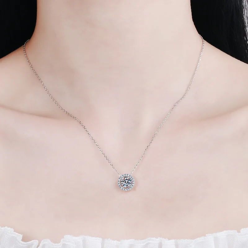 Moissanite PT950 Platinum Pendent Necklace