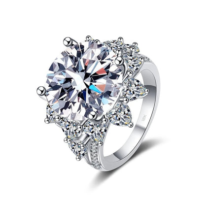 Designer 18K White Gold Moissanite Diamond