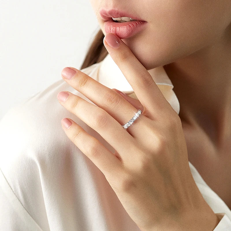 2.5ct D VVS1 Moissanite Ring - S925 Silver 18k White Gold Band