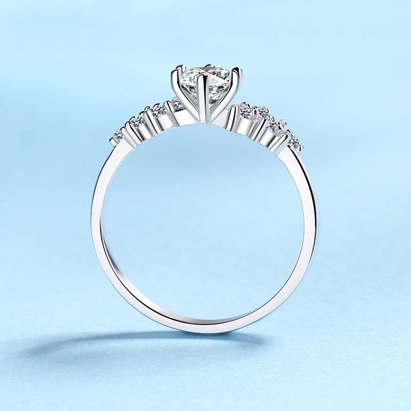 Women Engagement 18K White Gold Wedding Band 0.5CT VVS D Color Moissanite Diamond Family Christmas PT950 Birthday Gift Rings