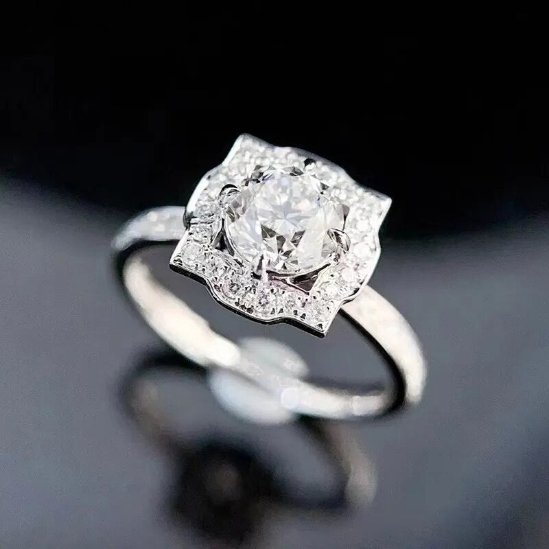 Moissanite Ring 2 Carat