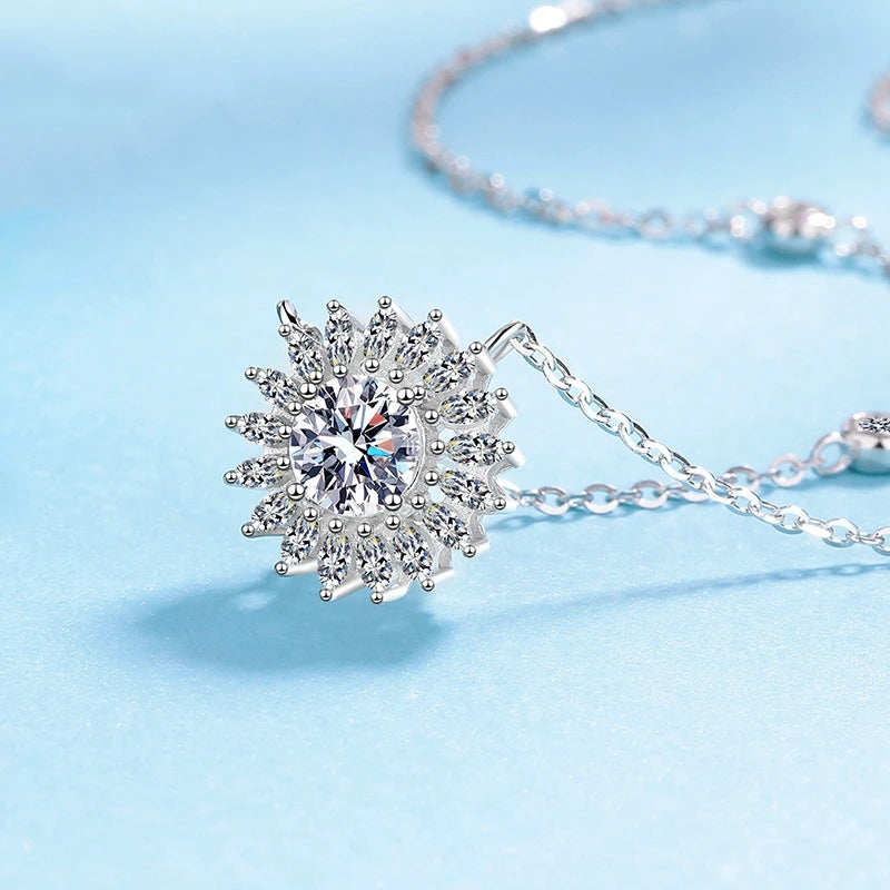 Lover Valentine's Day 18K White Gold Girl Birthday Gift 1CT Moissanite Diamond Women Wedding PT950 Platinum Sunflower Necklaces