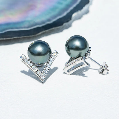 9-10mm Natural Tahitian Pearl Stud Earrings