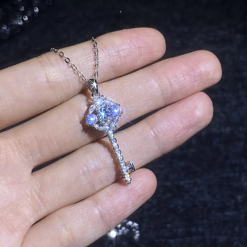 Necklace Korean Fashion Collarbone Chain PT950 Sunflower Key Moissanite Platinum Jewelry