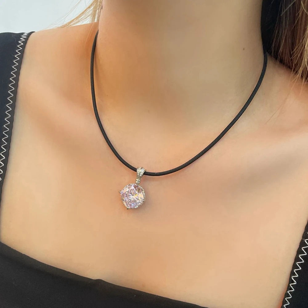 Pendant Necklace Moissanite