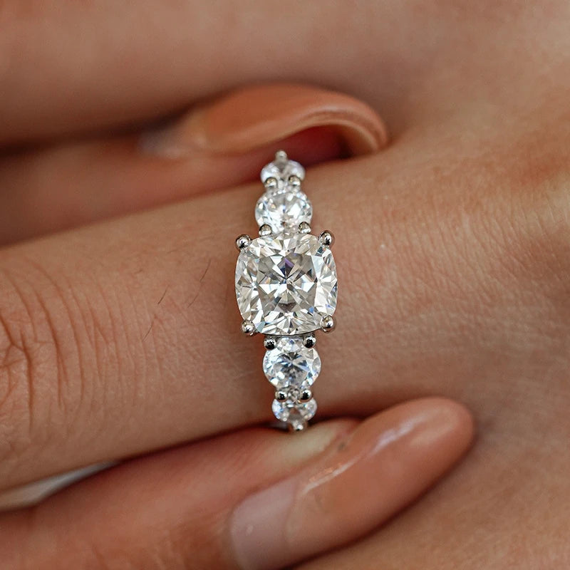 Wife Valentine's Day 18K White Gold Women Birthday Rings 2CT Moissanite Diamond Girl Friend Christmas Gift PT950 Wedding Band