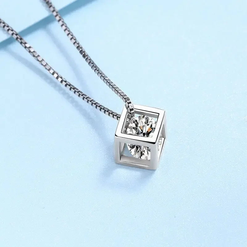 Girl Wedding Necklaces PT950 Platinum Engagement Moissanite Diamond 0.5/1CT Square Pendant Valentine's Day Women Birthday Gift