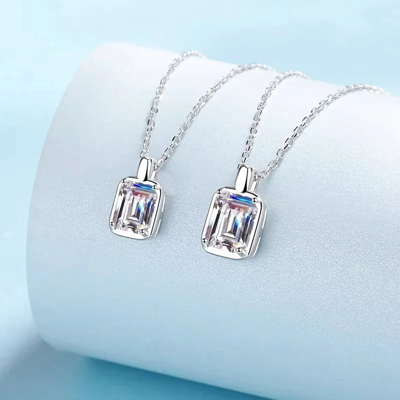 Women Valentine's Day 18K White Gold Necklaces 1/2CT Moissanite Diamond Square Pendant PT950 Platinum Girl Friend Birthday Gift