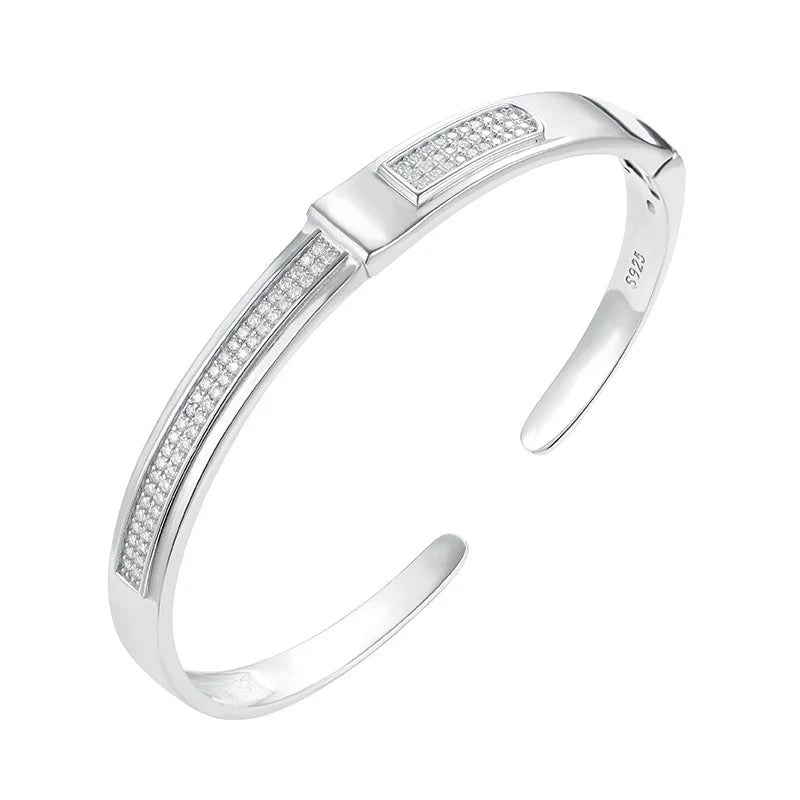 0.747ct Moissanite Cuff Bracelet Bangle