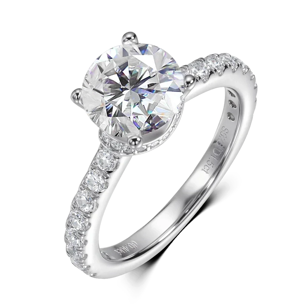 Bee-Bees 1.5ct round brilliant Moissanite engagement ring in sterling silver with 18k gold plating and pav
uevo band.