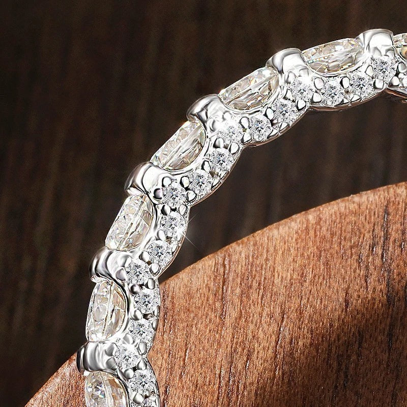 Bee-Bees 2.5ctw round D-color VVS1 moissanite full eternity band in 18k white gold plated S925.
