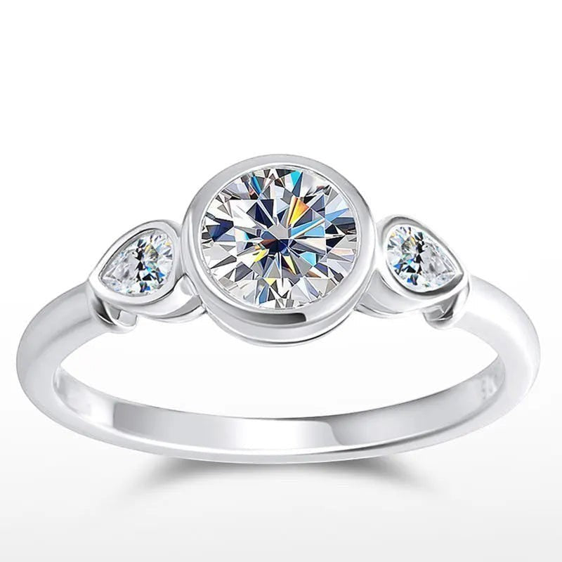 Bee-Bees 1.6ct 3-stone moissanite engagement ring in 925 sterling silver with 18k white gold plating.