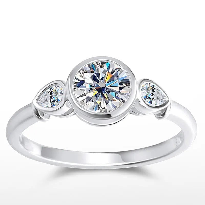Bee-Bees 1.6ct 3-stone moissanite engagement ring in 925 sterling silver with 18k white gold plating.