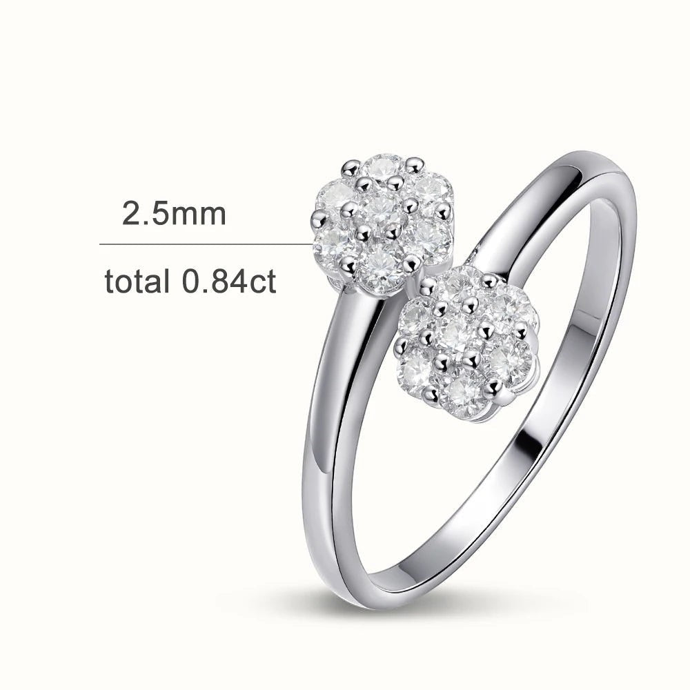 Bee-Bee's 2.5mm flower moissanite wedding ring in 925 silver with 18k gold plating. D VVS1 certified.