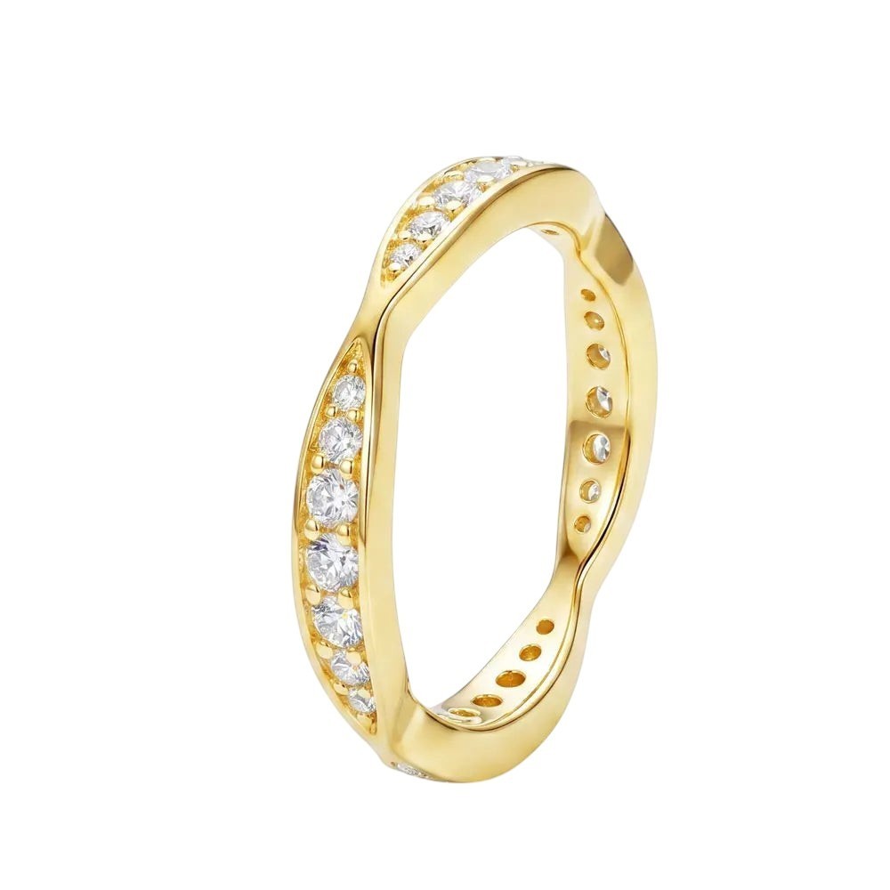 Bee-Bees gold-plated sterling silver eternity band featuring round D VVS1 moissanite stones in a wavy design