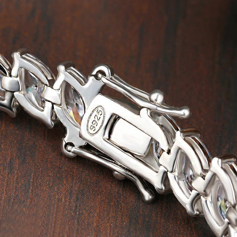Bee-Bee's 0.5ct Marquise Cut Moissanite Tennis Bracelet with S925 Sterling Silver and 18k Gold Plating.