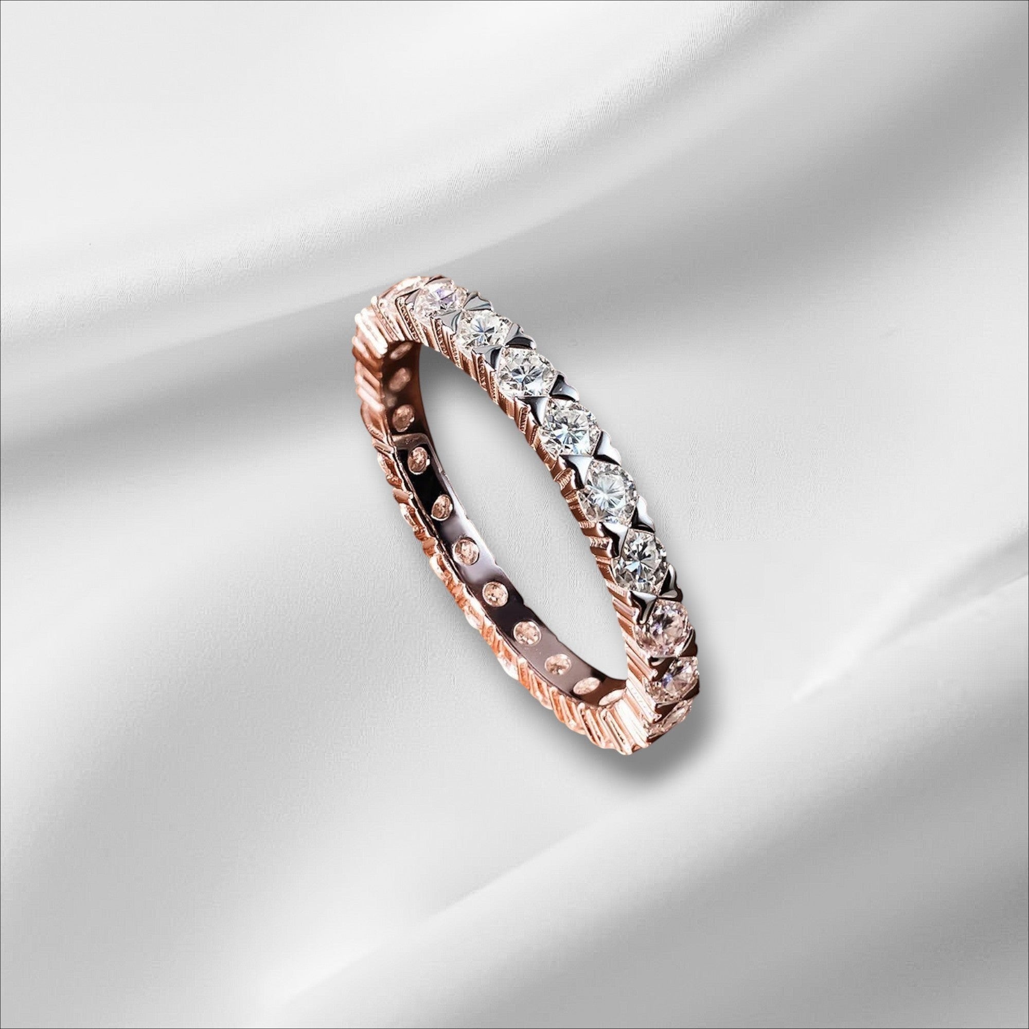 Bee-Bees 2.5mm Moissanite eternity band in s925 Sterling Silver with 18k gold plating. Features round-cut stones and GRA certification.