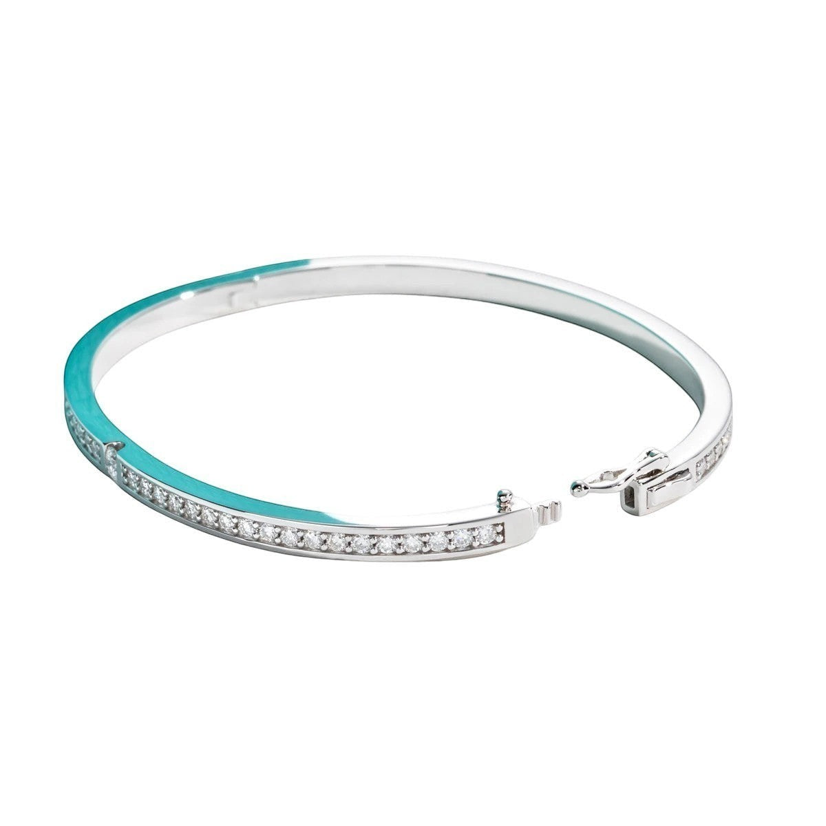 Bee-Bees 2ctw Moissanite eternity bangle in s925 sterling silver with 18k white gold plating. Features D VVS1 stones and a secure clasp.