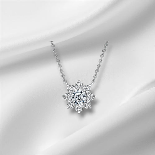 Bee-Bee's 1ct Moissanite flower pendant necklace in S925 sterling silver with 18k gold plating. D-Color VVS1.