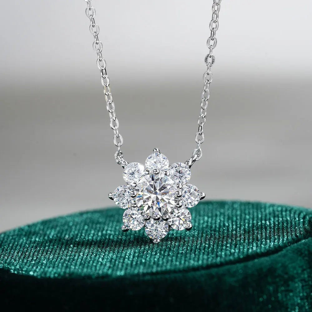Bee-Bee's 1ct D Color Moissanite flower pendant necklace with S925 sterling silver and 18k gold plating.