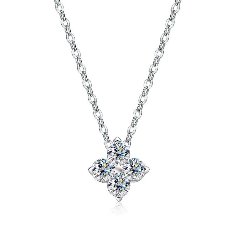 Bee-Bee's 0.4ct Moissanite pendant necklace in S925 silver with 18k gold plating, featuring four round-cut stones in a clover design.
