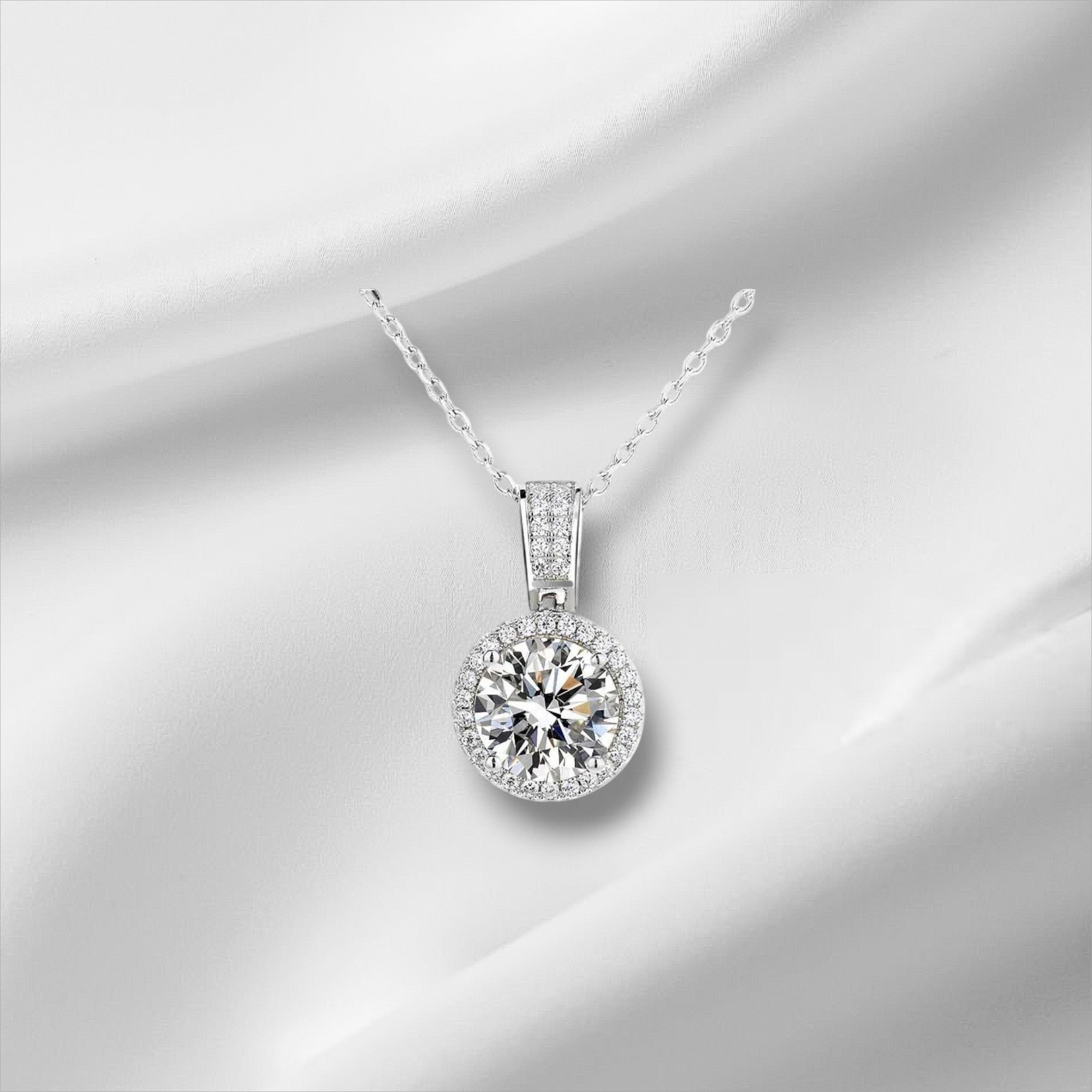 Bee-Bees Moissanite solitaire pendant necklace with round-cut center stone and halo, set in 18k gold-plated S925 sterling silver.