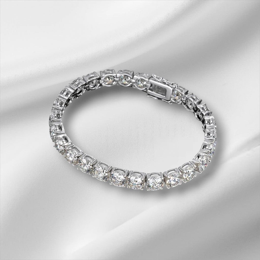 Bee-Bee's 6.5mm D Color Moissanite tennis bracelet in s925 Sterling Silver with 4-prong setting.