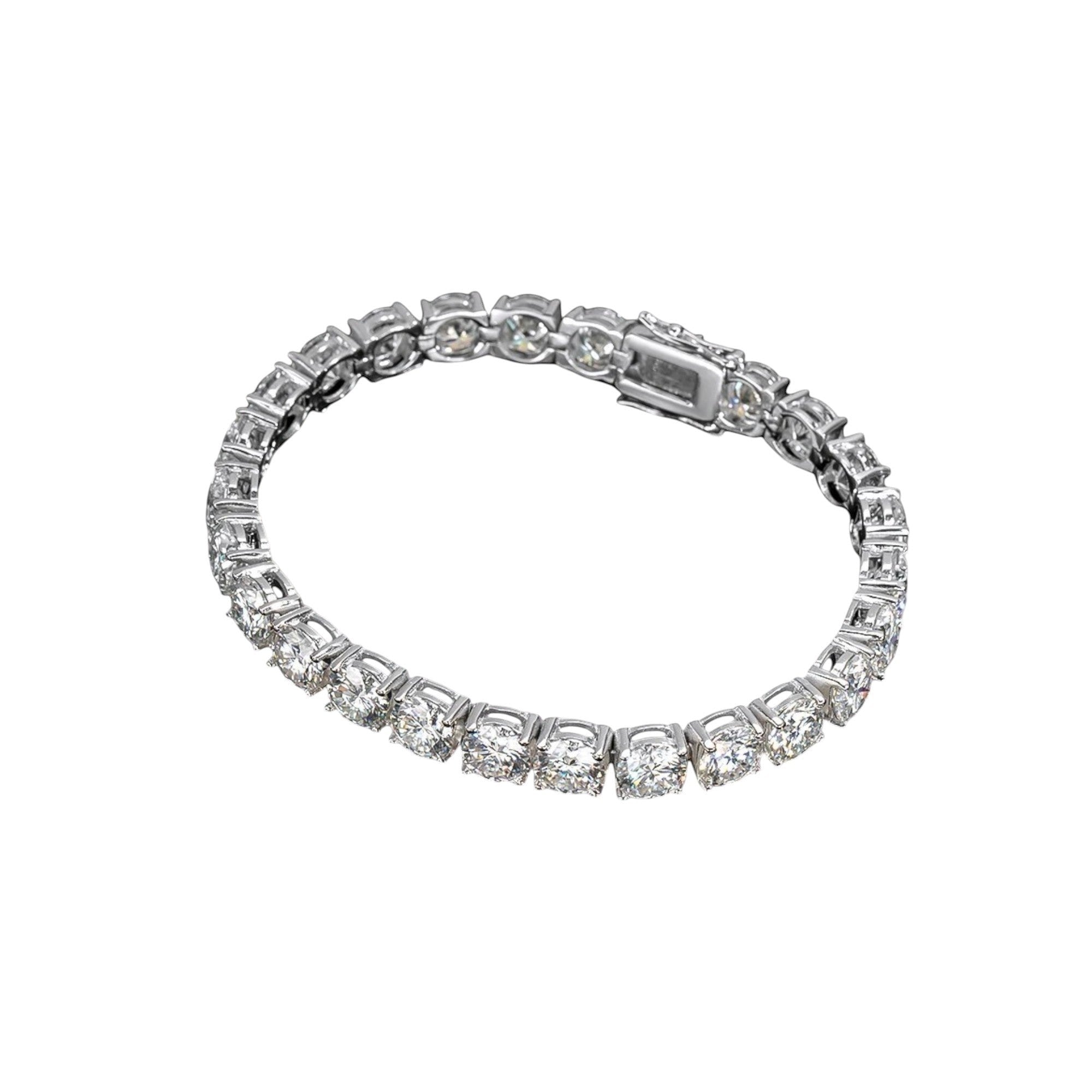 Bee-Bee's 6.5mm D Color Moissanite tennis bracelet in s925 sterling silver with 4-prong setting. Classic and trendy.
