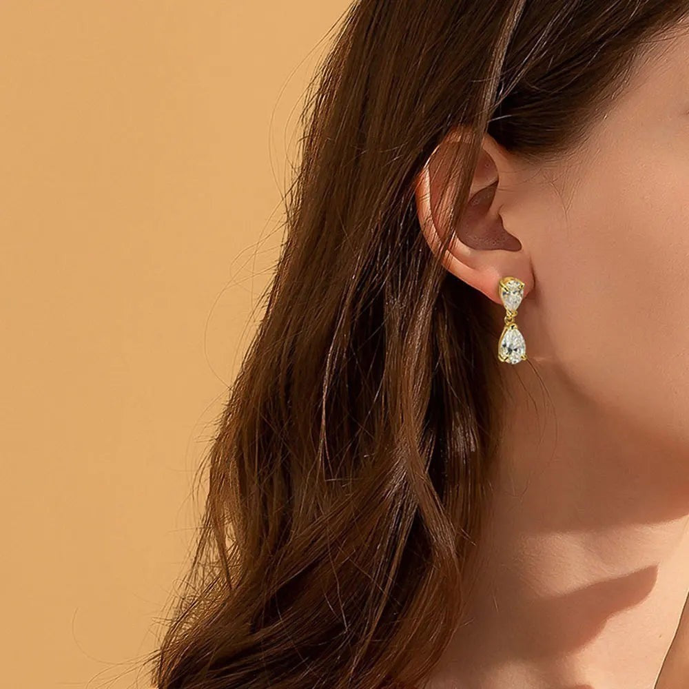 Bee-Bee's D VVS1 Pear Cut Moissanite Drop Earrings in 18k Gold Plated S925 Sterling Silver.