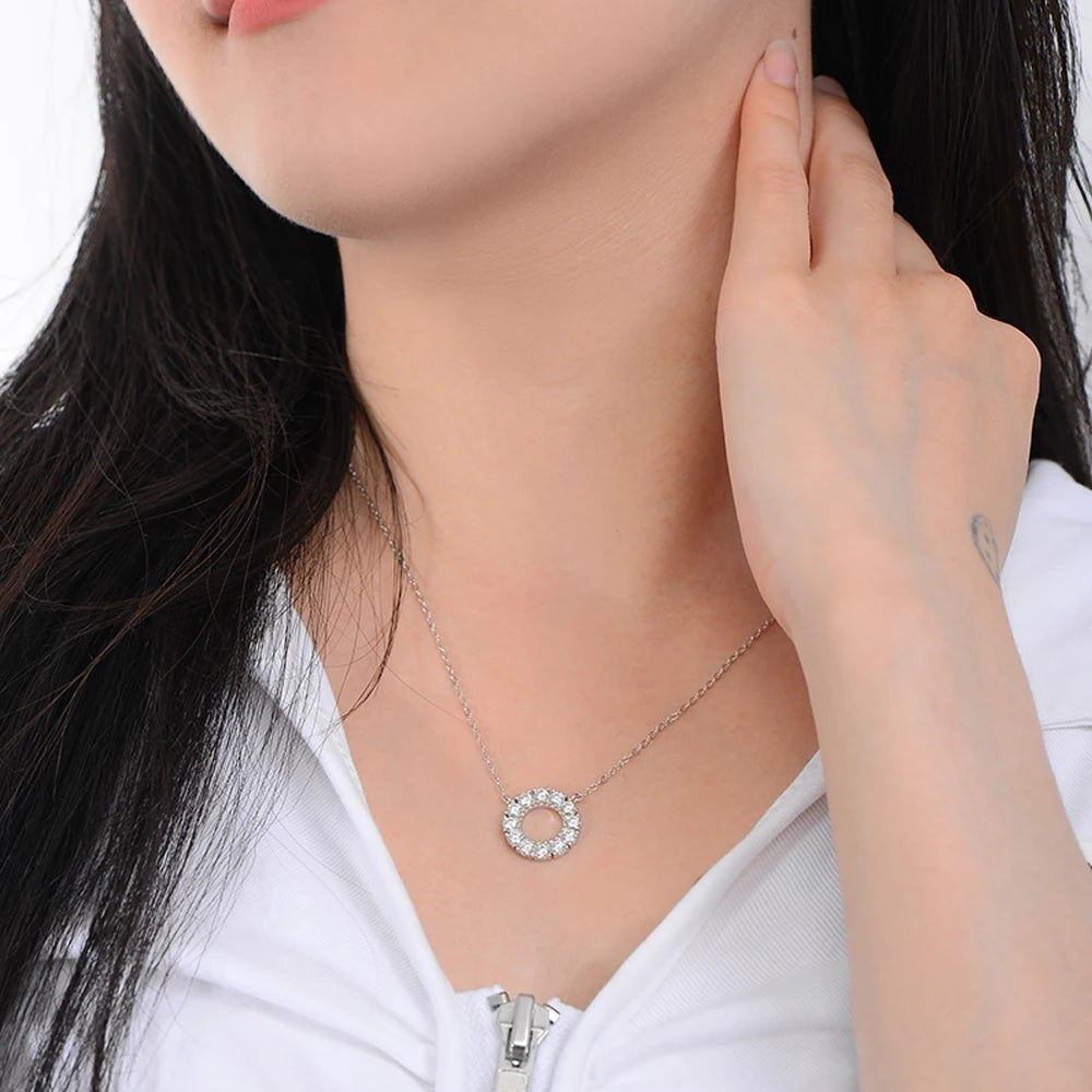 Bee-Bees round moissanite pendant necklace with 18k white gold plated 925 silver, D color VVS1 stones.